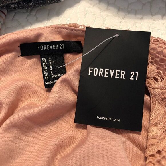 Forever 21 Knit Dress w/Lace Overlay and Lace Up Front Size Small NWT! - Picture 7 of 7